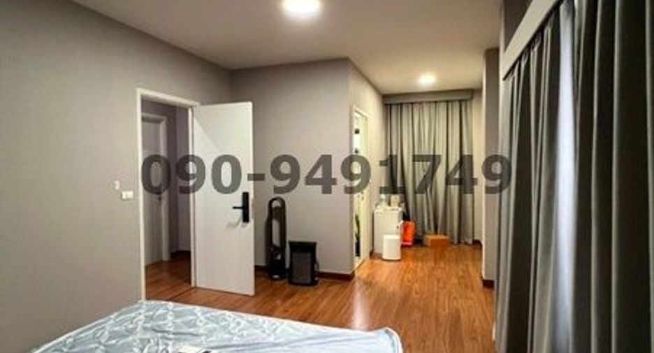 Casa en alquiler de 4 habitaciones en Bang Khae, Bangkok