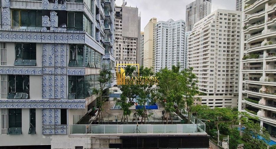 Condo en alquiler de 3 habitaciones en Khlong Toei, Bangkok