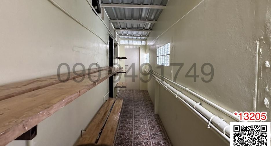 Casa en alquiler de 2 habitaciones en Phra Khanong, Bangkok