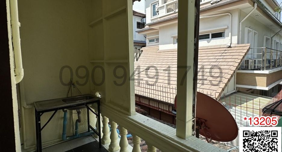 Casa en alquiler de 2 habitaciones en Phra Khanong, Bangkok
