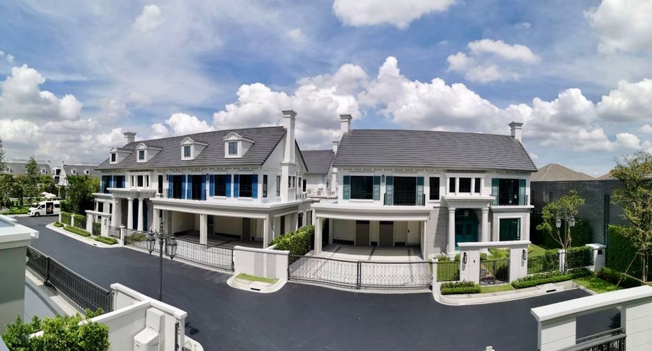 For sale 4 bedrooms house in Saphan Sung, Bangkok
