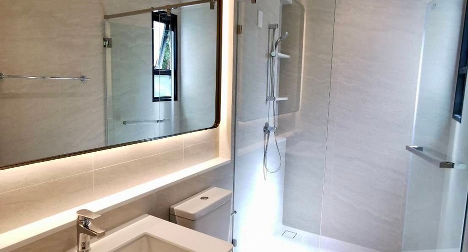 For sale 4 bedrooms house in Saphan Sung, Bangkok