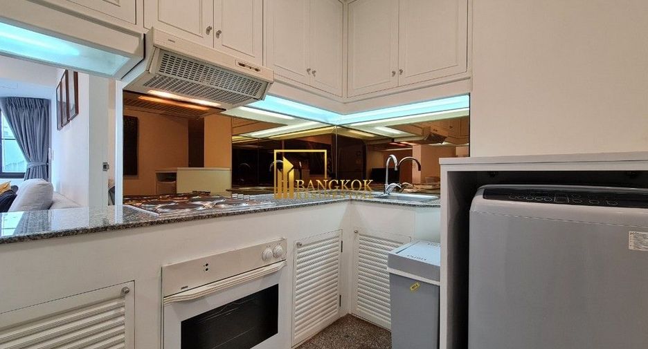 Condo en alquiler de 3 habitaciones en Khlong Toei, Bangkok