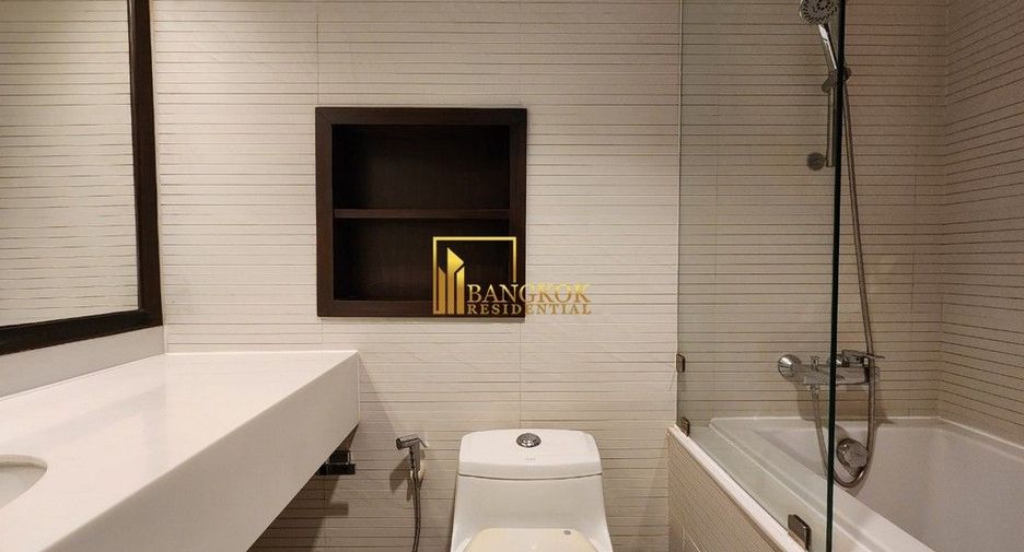 Condo en alquiler de 3 habitaciones en Khlong Toei, Bangkok