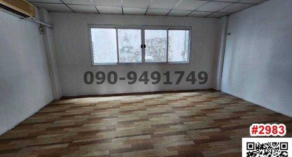 For rent 4 bedrooms condo in Bang Na, Bangkok