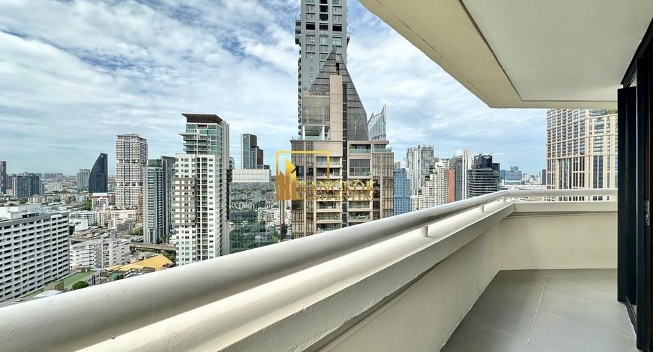 Condo en alquiler de 4 habitaciones en Khlong Toei, Bangkok