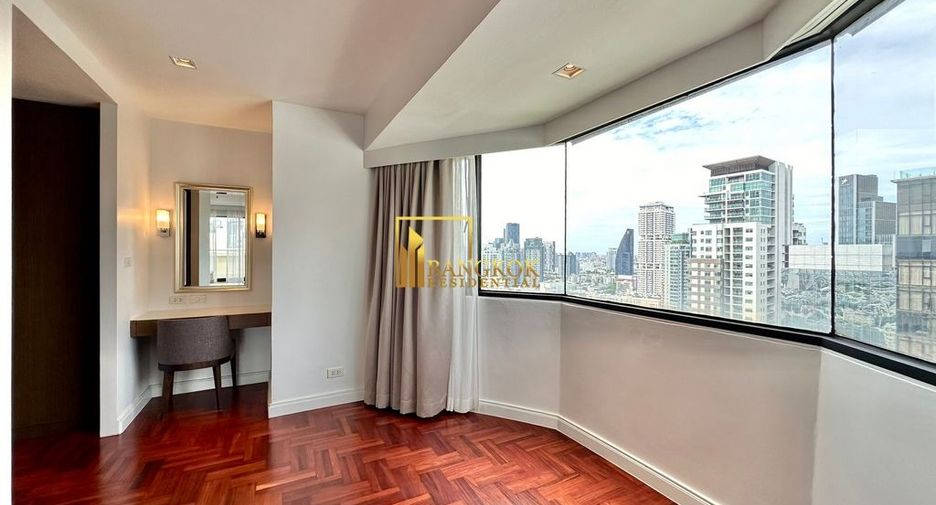 Condo en alquiler de 4 habitaciones en Khlong Toei, Bangkok