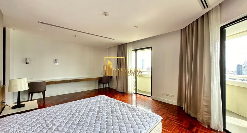 Condo en alquiler de 4 habitaciones en Khlong Toei, Bangkok