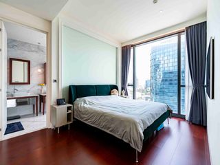 For sale 2 bed condo in Watthana, Bangkok