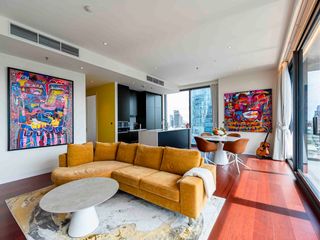 For sale 2 bed condo in Watthana, Bangkok