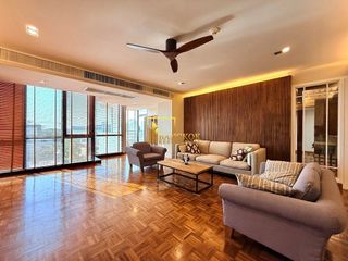 For rent 3 bedrooms condo in Yan Nawa, Bangkok