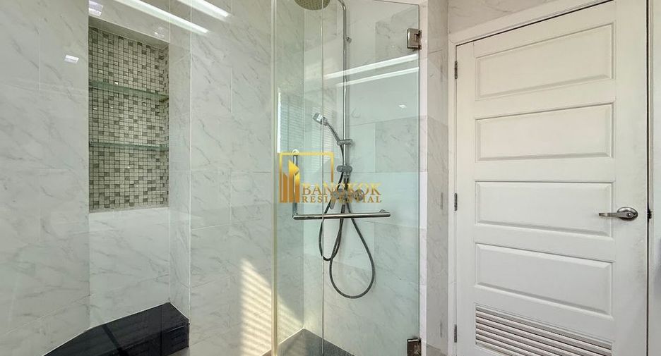 For rent 3 bedrooms condo in Yan Nawa, Bangkok