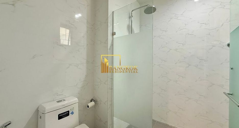 For rent 3 bedrooms condo in Yan Nawa, Bangkok
