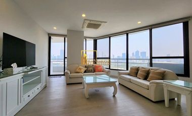 For rent 3 bedrooms condo in Yan Nawa, Bangkok