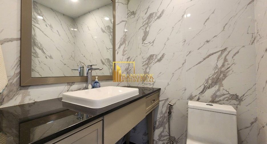 For rent 3 bedrooms condo in Yan Nawa, Bangkok