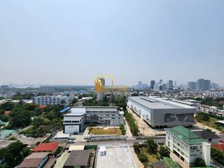 For rent 3 bedrooms condo in Yan Nawa, Bangkok