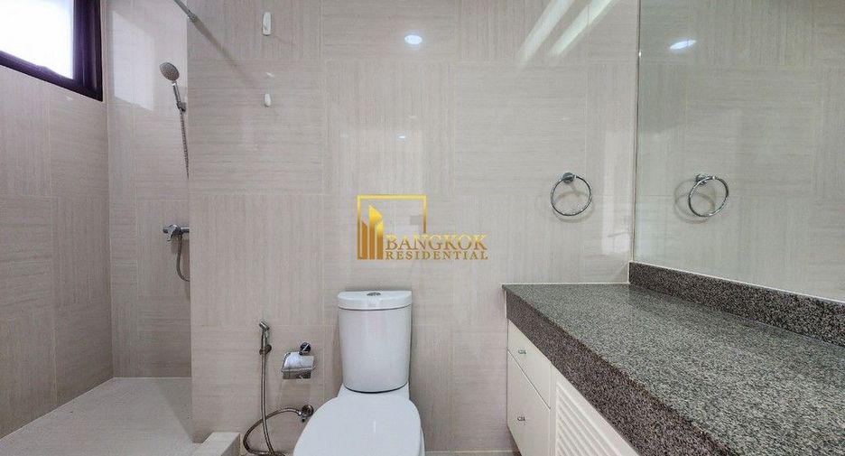 For rent 3 bedrooms condo in Yan Nawa, Bangkok