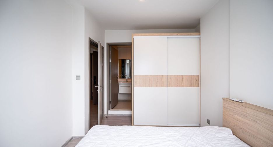 For sale 1 bed condo in Huai Khwang, Bangkok