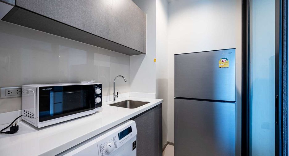 For sale 1 bed condo in Huai Khwang, Bangkok