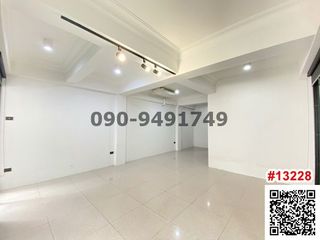 For rent 1 bed retail Space in Watthana, Bangkok