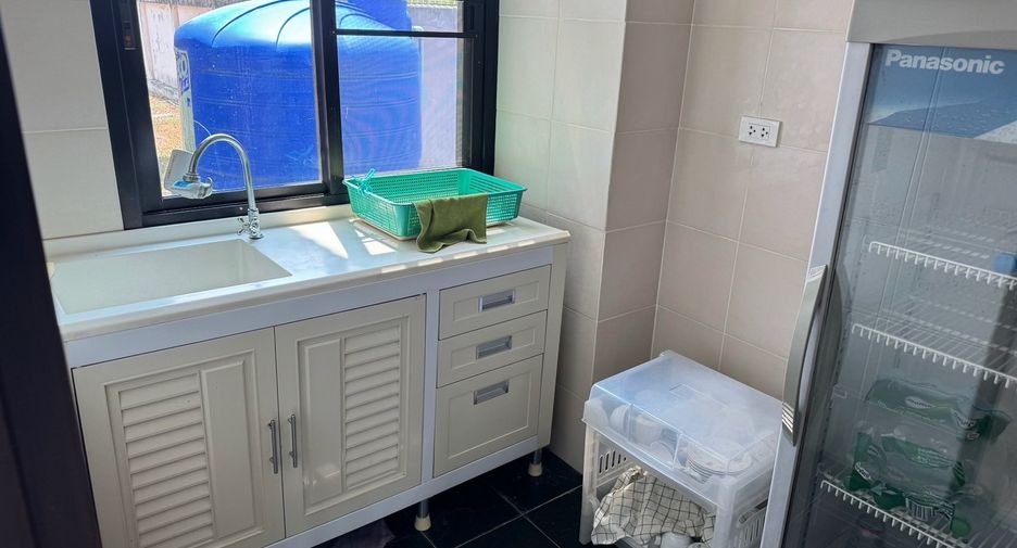 For sale 5 ベッドルーム house in Si Racha, Chonburi