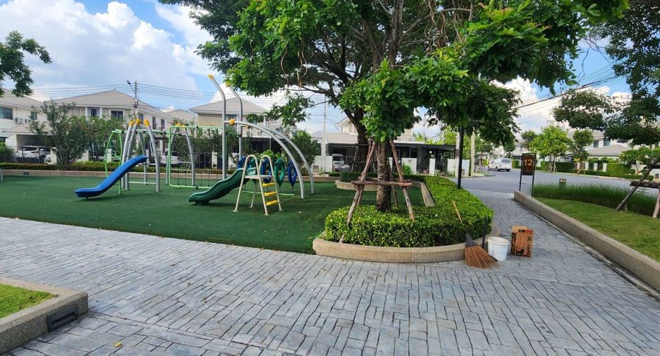 For rent and for sale 3 bedrooms house in Bang Lamung, Chonburi