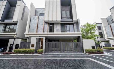 For sale 4 Beds house in Suan Luang, Bangkok