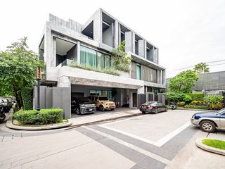 For sale 5 bed house in Bueng Kum, Bangkok