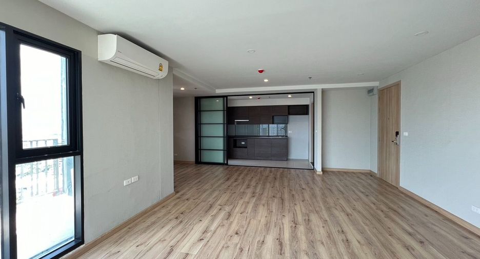 For sale 2 Beds condo in Bang Phlat, Bangkok