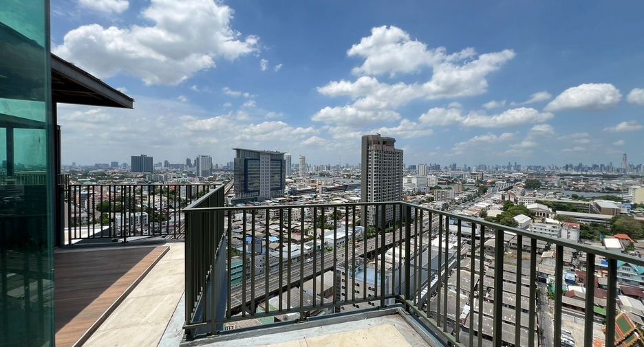 For sale 2 Beds condo in Bang Phlat, Bangkok