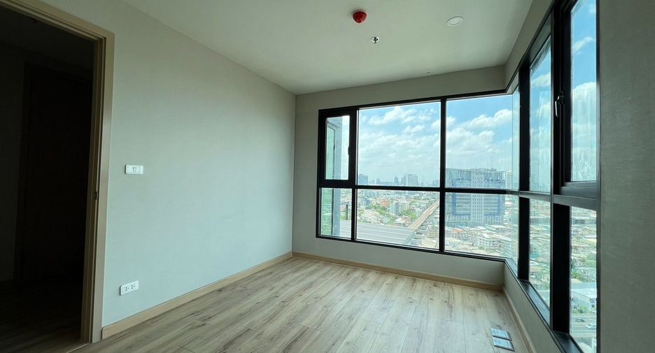 For sale 2 Beds condo in Bang Phlat, Bangkok