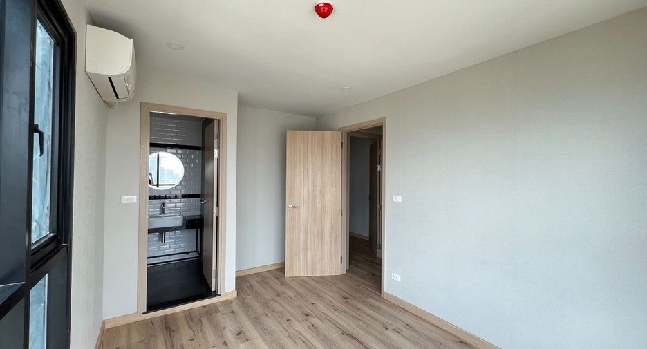 For sale 2 Beds condo in Bang Phlat, Bangkok