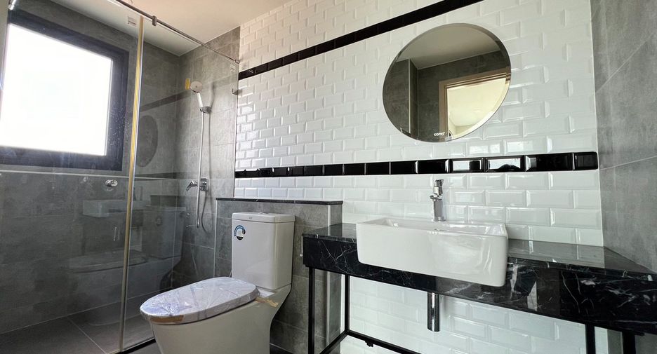 For sale 2 Beds condo in Bang Phlat, Bangkok