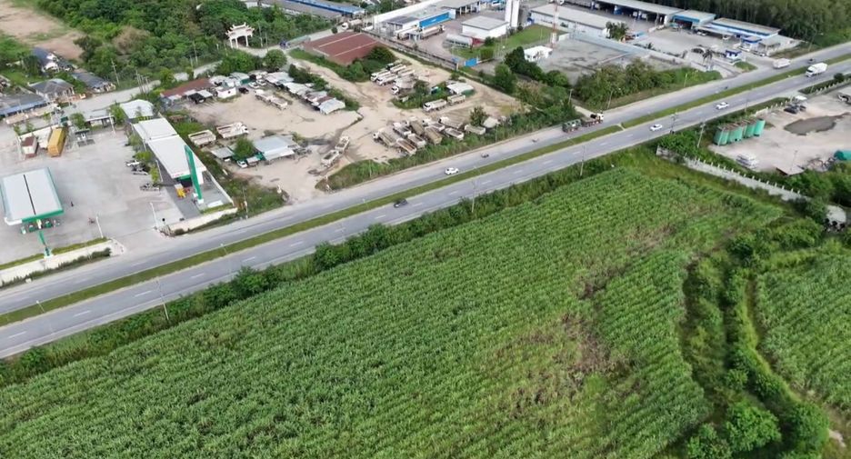 Terreno en venta en Ban Bueng, Chonburi