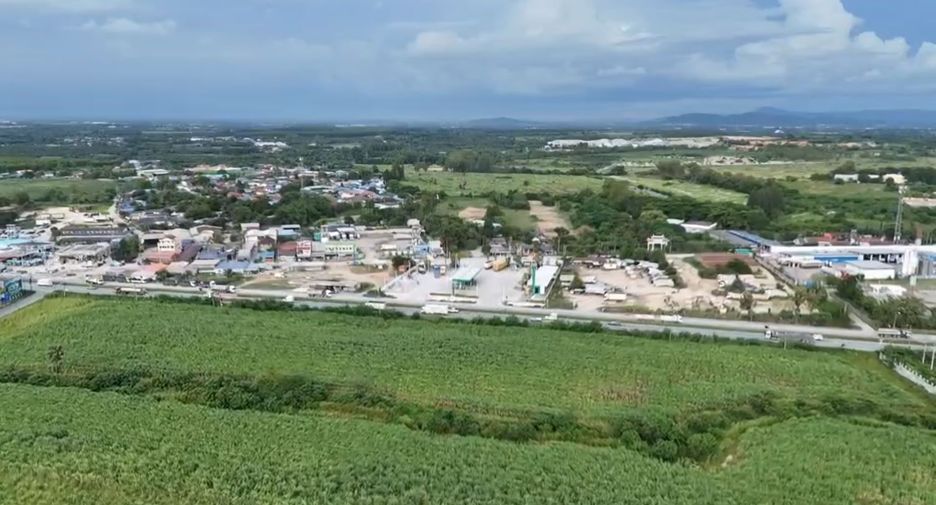 Terreno en venta en Ban Bueng, Chonburi
