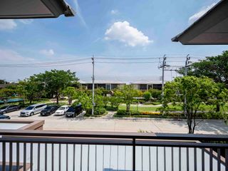 For sale 5 Beds house in Bang Kapi, Bangkok