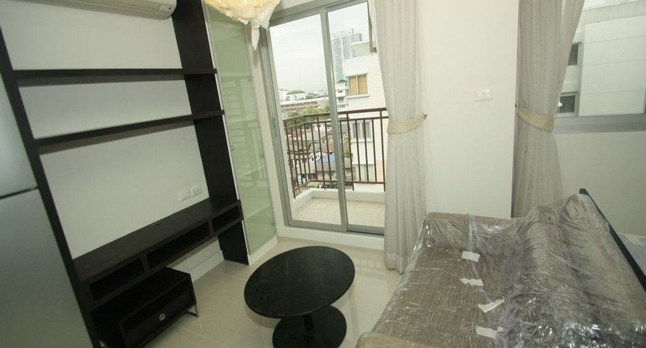 For sale studio condo in Pathum Wan, Bangkok