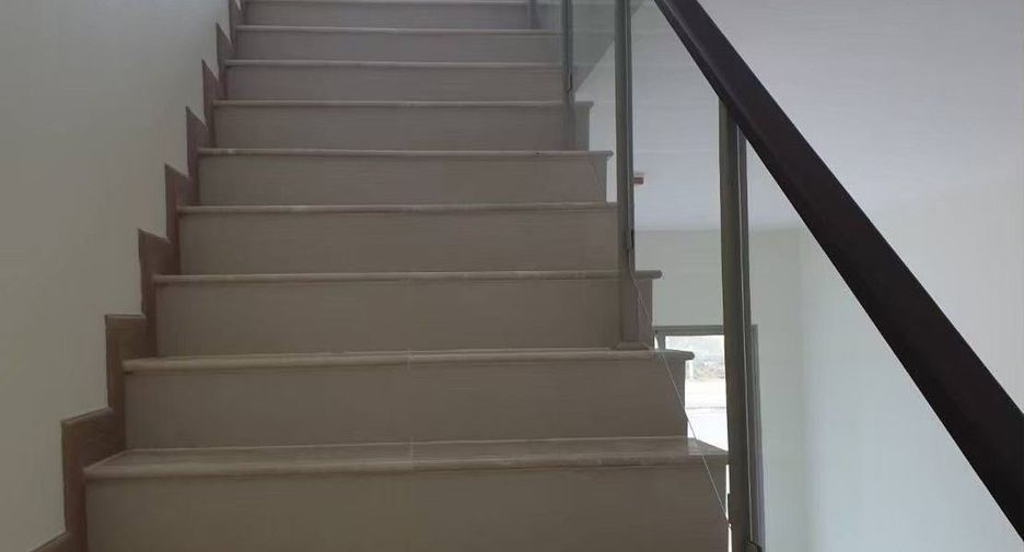 For rent and for sale 2 bedrooms retail Space in Jomtien, Pattaya