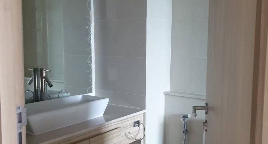 For rent and for sale 2 bedrooms retail Space in Jomtien, Pattaya