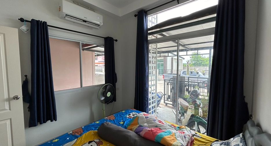 Casa adosada en venta de 2 habitaciones en Phan Thong, Chonburi
