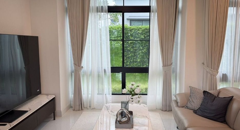 Haus zur Miete und zum Kauf mit 4 Zimmer in Saphan Sung, Bangkok