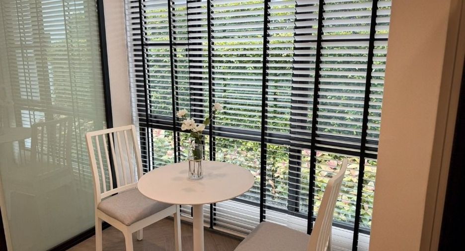 Haus zur Miete und zum Kauf mit 4 Zimmer in Saphan Sung, Bangkok
