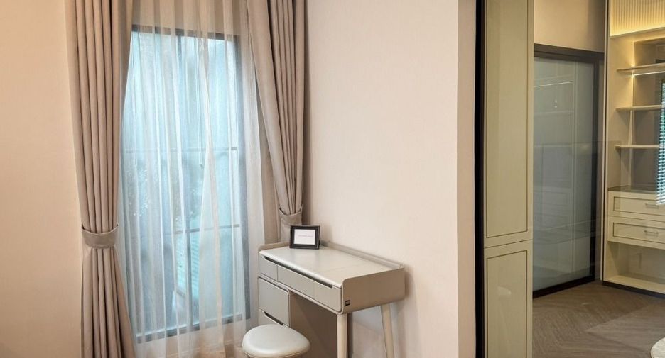 Haus zur Miete und zum Kauf mit 4 Zimmer in Saphan Sung, Bangkok