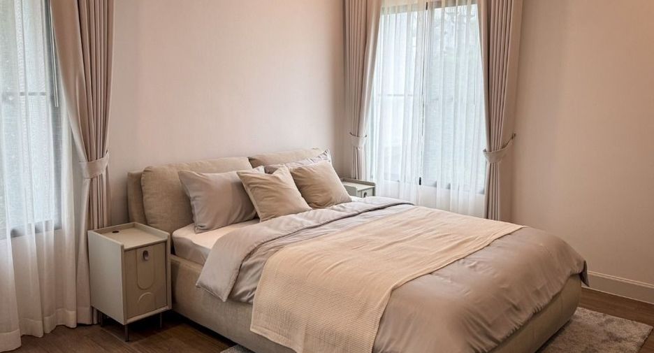 Haus zur Miete und zum Kauf mit 4 Zimmer in Saphan Sung, Bangkok