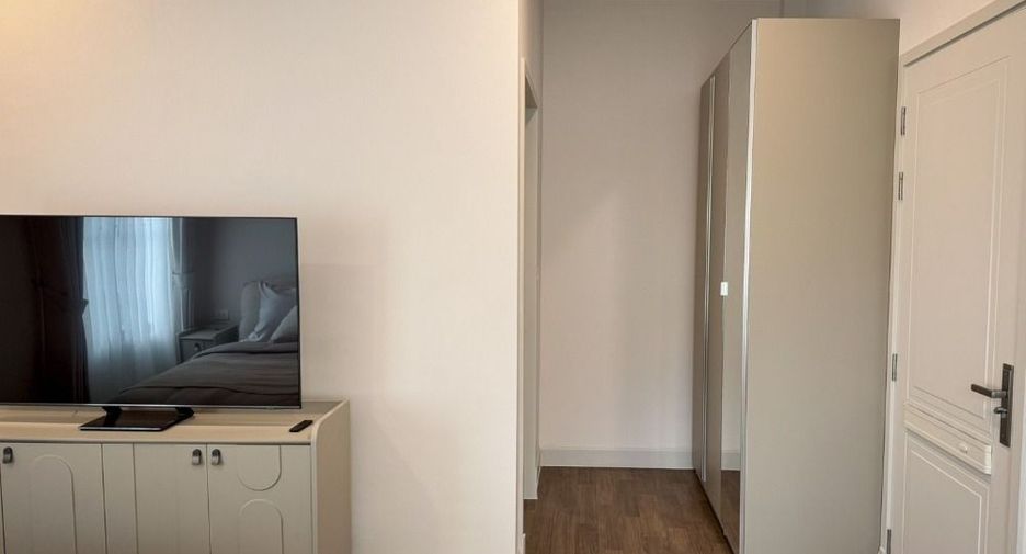 Haus zur Miete und zum Kauf mit 4 Zimmer in Saphan Sung, Bangkok