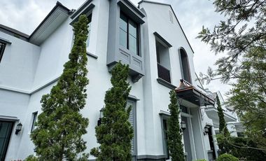 Casa en venta y en alquiler de 4 habitaciones en Saphan Sung, Bangkok