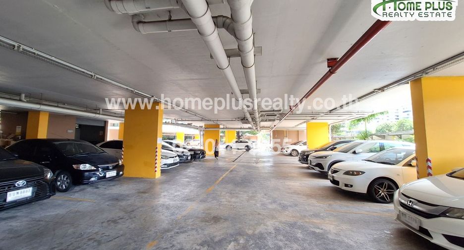 For sale 1 bed condo in Khan Na Yao, Bangkok