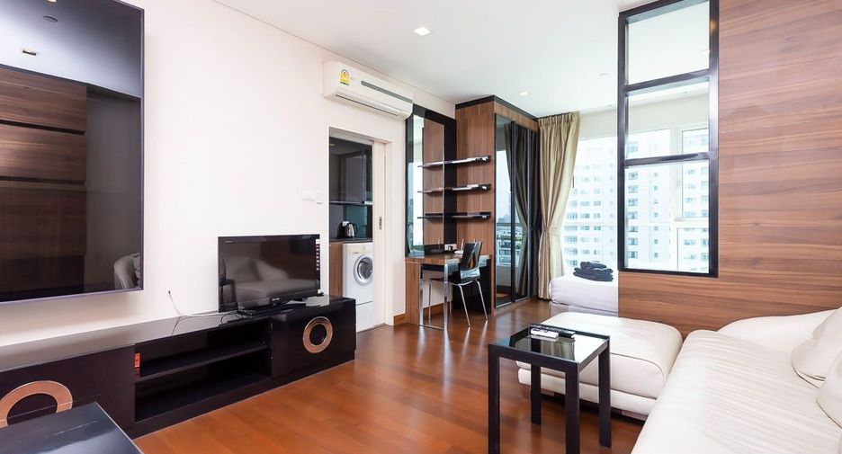 For sale スタジオ condo in Watthana, Bangkok