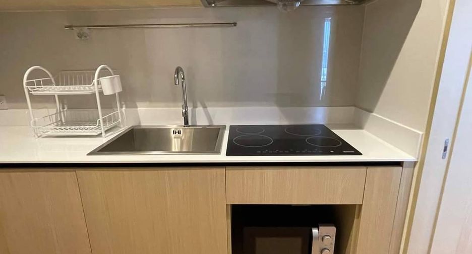 For sale 2 Beds condo in Watthana, Bangkok