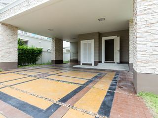 For sale 4 bed house in Bang Phli, Samut Prakan